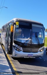 Escala Locadora 2350 na cidade de São José, Santa Catarina, Brasil, por Richard Silva. Número da foto: #:id.