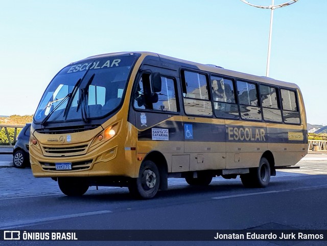 Governo do Estado de Santa Catarina RXM3I72 na cidade de Navegantes, Santa Catarina, Brasil, por Jonatan Eduardo Jurk Ramos. Número da foto: #12331291.