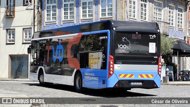 TUB - Transportes Urbanos Braga 1030 na cidade de Braga, Braga, Portugal, por César de Oliveira. Número da foto: #12331509.
