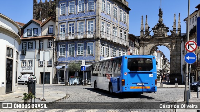 TUB - Transportes Urbanos Braga 350 na cidade de Braga, Braga, Portugal, por César de Oliveira. Número da foto: #12331688.
