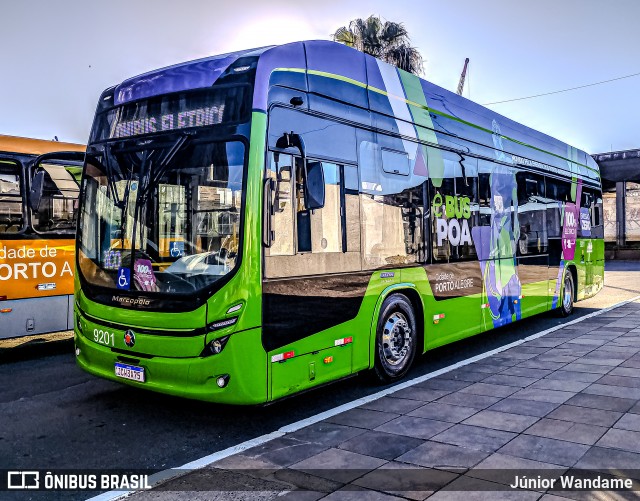 Nortran Transportes Coletivos 9201 na cidade de Porto Alegre, Rio Grande do Sul, Brasil, por Júnior Wandame. Número da foto: #12330666.