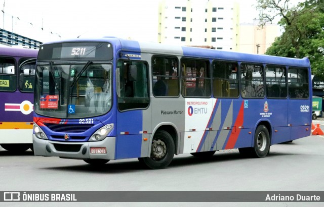 Empresa de Ônibus Pássaro Marron 92.521 na cidade de Taubaté, São Paulo, Brasil, por Adriano Duarte. Número da foto: #12333461.