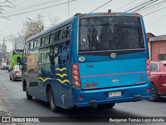 Damir Transportes 30 na cidade de Estación Central, Santiago, Metropolitana de Santiago, Chile, por Benjamín Tomás Lazo Acuña. Número da foto: #12335085.