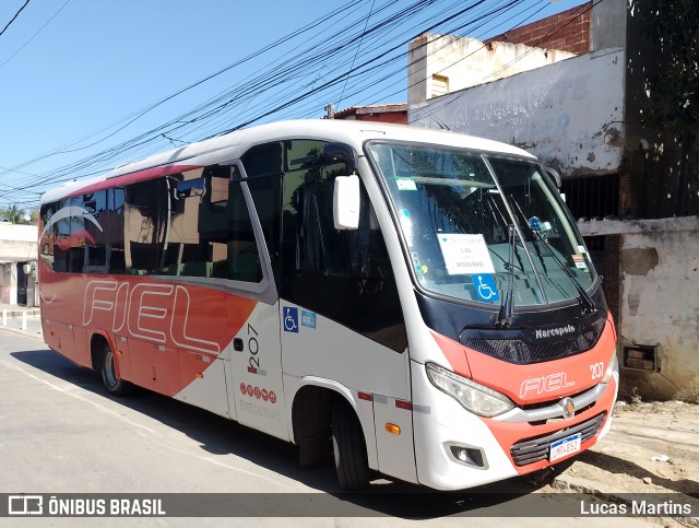 Fiel Turismo 207 na cidade de Campos dos Goytacazes, Rio de Janeiro, Brasil, por Lucas Martins. Número da foto: #12333424.