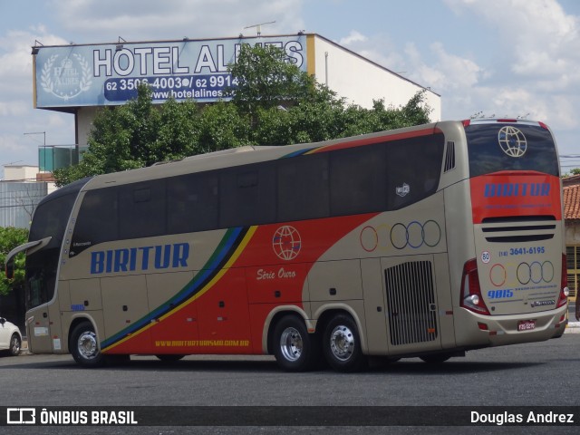 Biritur - Birigui Turismo 9015 na cidade de Trindade, Goiás, Brasil, por Douglas Andrez. Número da foto: #12336032.