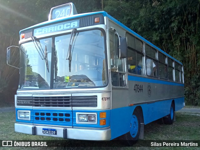Ônibus Particulares 47644 na cidade de Petrópolis, Rio de Janeiro, Brasil, por Silas Pereira Martins. Número da foto: #12337104.
