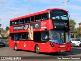 Metroline WDE2862 na cidade de Waltham Cross, Hertfordshire, Inglaterra, por Fábio Takahashi Tanniguchi. Número da foto: #12338554.