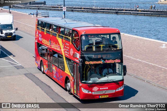 Bakker Travel 128 na cidade de Amsterdam, North Holland, Países Baixos, por Omar Ramírez Thor2102. Número da foto: #12340756.