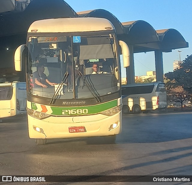Empresa Gontijo de Transportes 21680 na cidade de Montes Claros, Minas Gerais, Brasil, por Cristiano Martins. Número da foto: #12339385.