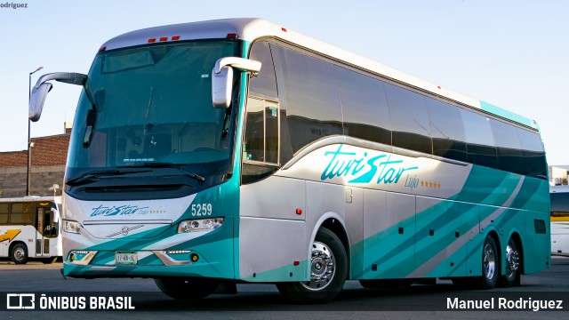 Turistar 5259 na cidade de León, Guanajuato, México, por Manuel Rodriguez. Número da foto: #12339281.