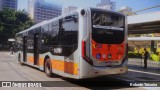 Viação Gato Preto 8 2761 na cidade de São Paulo, São Paulo, Brasil, por Roberto Teixeira. Número da foto: #12340991.