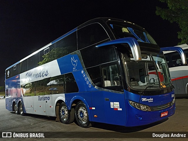 Mendes Turismo 2043 na cidade de Trindade, Goiás, Brasil, por Douglas Andrez. Número da foto: #12298648.