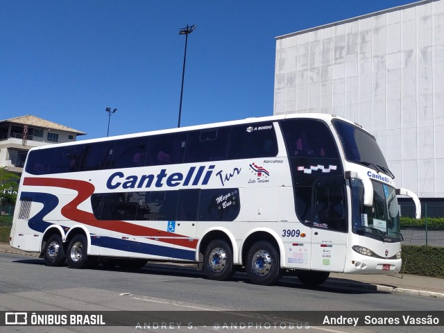 Cantelli Tur Agência de Viagens e Turismo 3909 na cidade de Balneário Camboriú, Santa Catarina, Brasil, por Andrey  Soares Vassão. Número da foto: #12296703.