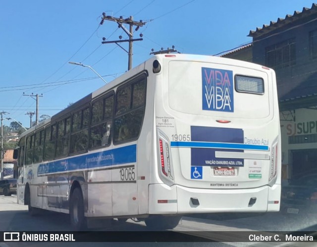 VIDA - Viação Danúbio Azul 19065 na cidade de São Roque, São Paulo, Brasil, por Cleber C.  Moreira. Número da foto: #12298635.