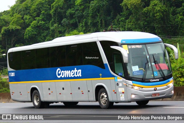 Viação Cometa 11201 na cidade de Piraí, Rio de Janeiro, Brasil, por Paulo Henrique Pereira Borges. Número da foto: #12343654.