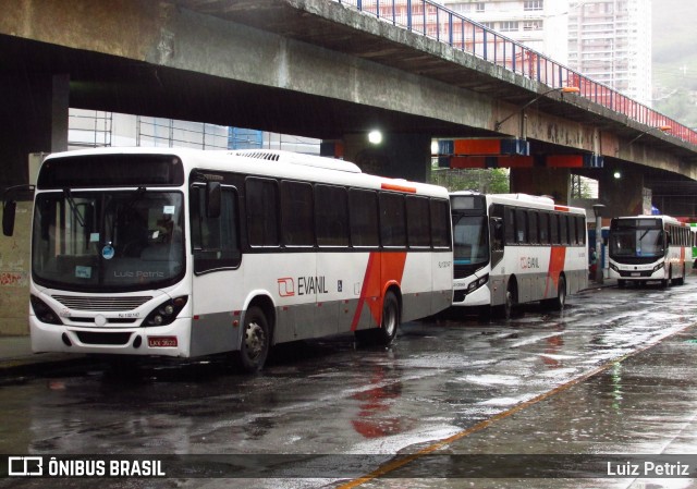 Evanil Transportes e Turismo RJ 132.147 na cidade de Nova Iguaçu, Rio de Janeiro, Brasil, por Luiz Petriz. Número da foto: #12342943.