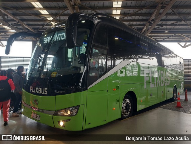 FlixBus TCCG62 na cidade de Estación Central, Santiago, Metropolitana de Santiago, Chile, por Benjamín Tomás Lazo Acuña. Número da foto: #12344768.