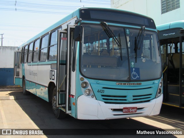 UTB - União Transporte Brasília 4420 na cidade de Valparaíso de Goiás, Goiás, Brasil, por Matheus Vasconcelos. Número da foto: #12345538.