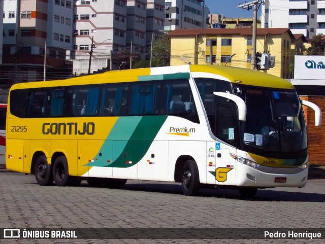Empresa Gontijo de Transportes 21295 na cidade de Divinópolis, Minas Gerais, Brasil, por Pedro Henrique. Número da foto: #12345639.