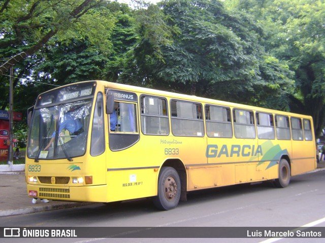 Viação Garcia 6833 na cidade de Maringá, Paraná, Brasil, por Luis Marcelo Santos. Número da foto: #12344890.