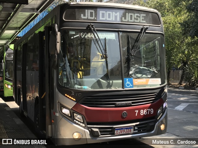 Transwolff Transportes e Turismo 7 8679 na cidade de São Paulo, São Paulo, Brasil, por Mateus C.  Cardoso. Número da foto: #12349984.