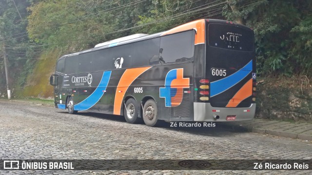 Corttes Transportes Executivos 6005 na cidade de Petrópolis, Rio de Janeiro, Brasil, por Zé Ricardo Reis. Número da foto: #12348555.