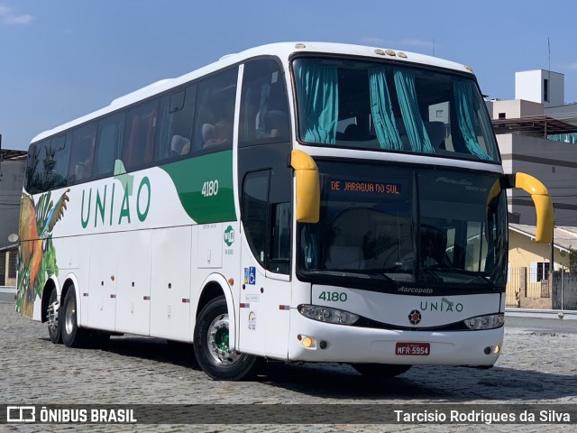 Empresa União de Transportes 4180 na cidade de Balneário Camboriú, Santa Catarina, Brasil, por Tarcisio Rodrigues da Silva. Número da foto: #12348349.