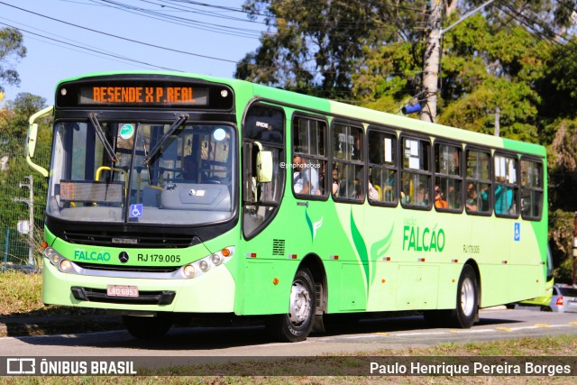 Viação Falcão RJ 179.005 na cidade de Resende, Rio de Janeiro, Brasil, por Paulo Henrique Pereira Borges. Número da foto: #12349450.
