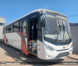 Ônibus Particulares 4183 na cidade de Inhumas, Goiás, Brasil, por Heder Gonçalves. Número da foto: #:id.