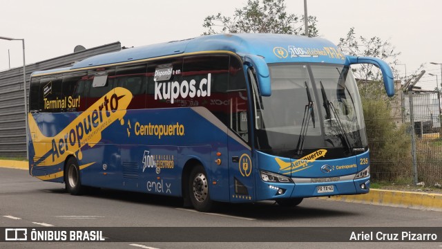 Centropuerto 235 na cidade de Pudahuel, Santiago, Metropolitana de Santiago, Chile, por Ariel Cruz Pizarro. Número da foto: #12350651.