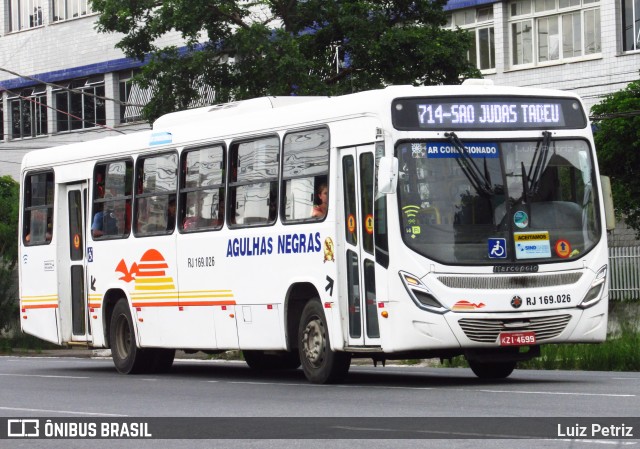 Viação Agulhas Negras RJ 169.026 na cidade de Volta Redonda, Rio de Janeiro, Brasil, por Luiz Petriz. Número da foto: #12351568.