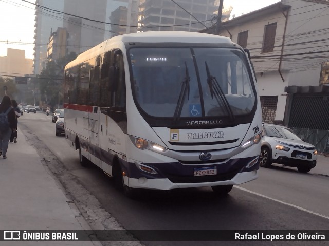 Viação Piracicabana 785 na cidade de São Paulo, São Paulo, Brasil, por Rafael Lopes de Oliveira. Número da foto: #12352582.