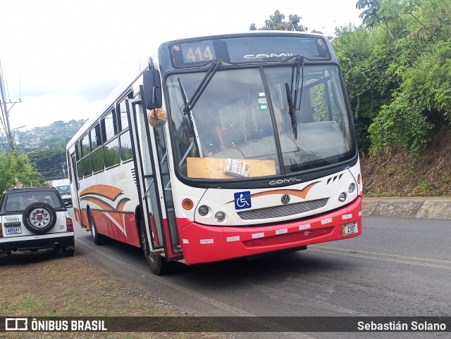 Transportes La Fortaleza 24 na cidade de Puraba, Santa Bárbara, Heredia, Costa Rica, por Sebastián Solano. Número da foto: #12354673.