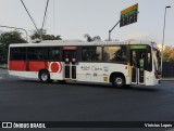 Auto Viação Alpha A48040 na cidade de Rio de Janeiro, Rio de Janeiro, Brasil, por Vinicius Lopes. Número da foto: #:id.