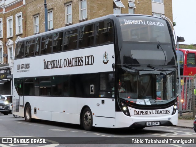 Imperial Coaches SL69XWV na cidade de London, Greater London, Inglaterra, por Fábio Takahashi Tanniguchi. Número da foto: #12355583.