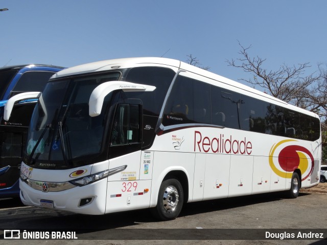 Realidade Transportes e Turismo 329 na cidade de Trindade, Goiás, Brasil, por Douglas Andrez. Número da foto: #12355758.