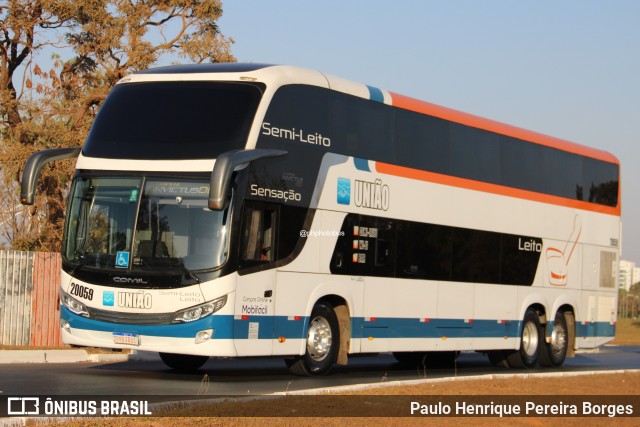Expresso União 20059 na cidade de Brasília, Distrito Federal, Brasil, por Paulo Henrique Pereira Borges. Número da foto: #12356597.