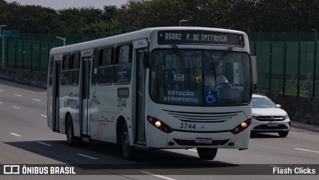 Expresso Vitória Bahia 3744 na cidade de Salvador, Bahia, Brasil, por Flash Clicks. Número da foto: #12357196.