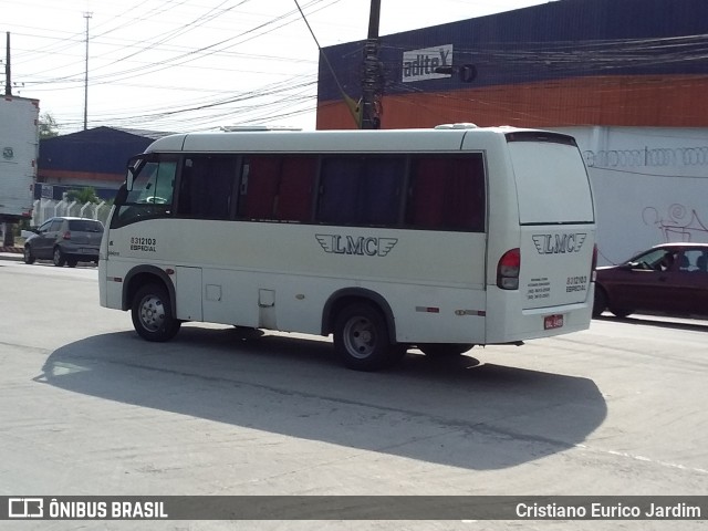 LMC 8312103 na cidade de Manaus, Amazonas, Brasil, por Cristiano Eurico Jardim. Número da foto: #12355840.