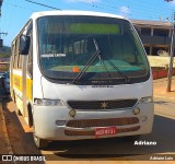 Escolares E8731 na cidade de Pedra do Anta, Minas Gerais, Brasil, por Adriano Luis. Número da foto: #:id.