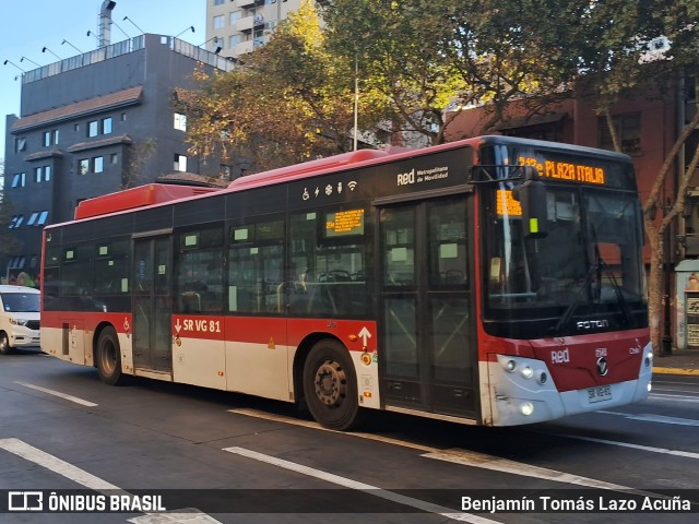 Buses Omega 7141 na cidade de Providencia, Santiago, Metropolitana de Santiago, Chile, por Benjamín Tomás Lazo Acuña. Número da foto: #12364489.