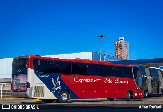 Expresso São Luiz 7570 na cidade de Goiânia, Goiás, Brasil, por Allan Rafael. Número da foto: #12362809.