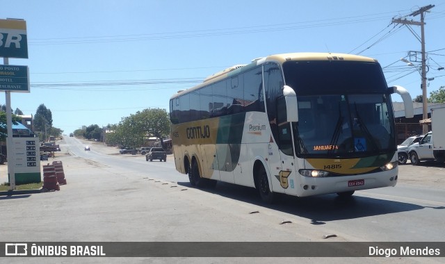 Empresa Gontijo de Transportes 14815 na cidade de Mirabela, Minas Gerais, Brasil, por Diogo Mendes. Número da foto: #12367730.
