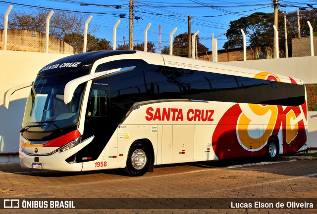 Viação Santa Cruz 1958 na cidade de Alfenas, Minas Gerais, Brasil, por Lucas Elson de Oliveira. Número da foto: #12300143.