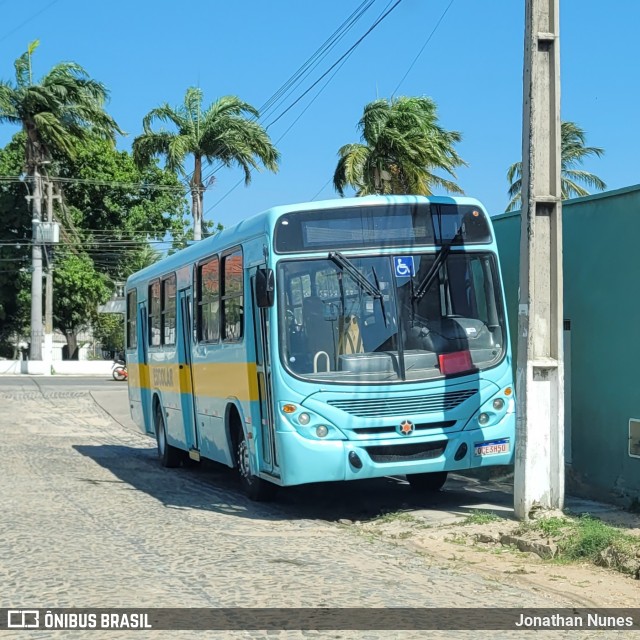 Escolares 3750 na cidade de Quixadá, Ceará, Brasil, por Jonathan Nunes. Número da foto: #12300329.