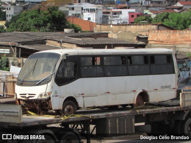 Sucata e Desmanches 3565 na cidade de Belo Horizonte, Minas Gerais, Brasil, por Douglas Célio Brandao. Número da foto: #12369183.