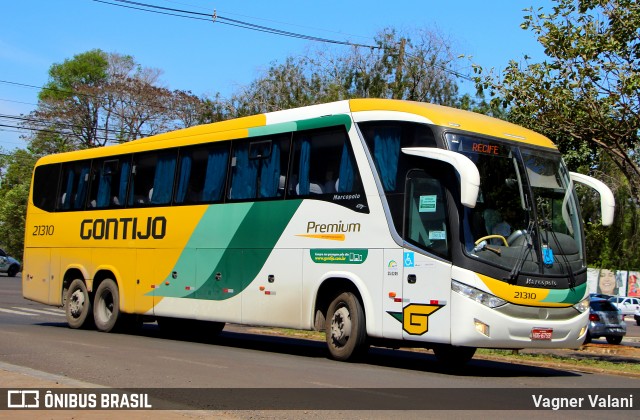Empresa Gontijo de Transportes 21310 na cidade de Foz do Iguaçu, Paraná, Brasil, por Vagner Valani. Número da foto: #12369213.
