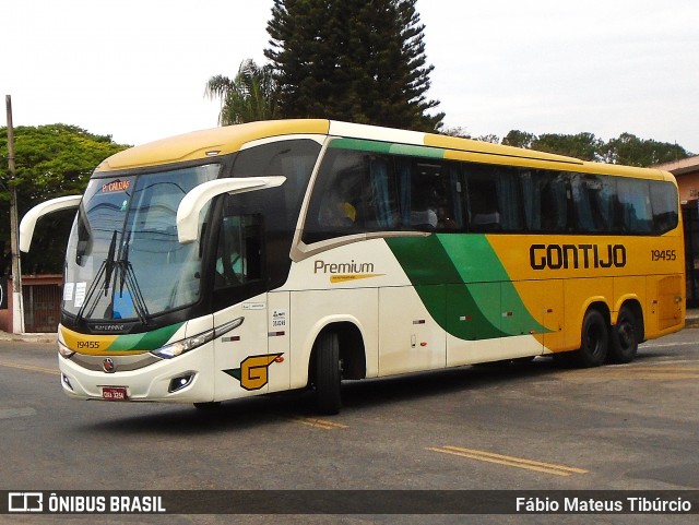 Empresa Gontijo de Transportes 19455 na cidade de Três Corações, Minas Gerais, Brasil, por Fábio Mateus Tibúrcio. Número da foto: #12368545.