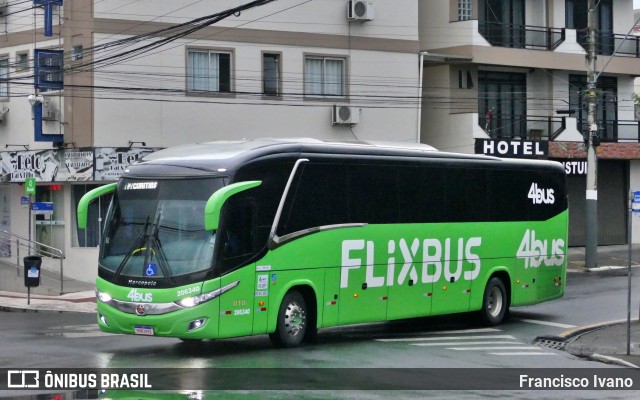 FlixBus Transporte e Tecnologia do Brasil 206340 na cidade de Balneário Camboriú, Santa Catarina, Brasil, por Francisco Ivano. Número da foto: #12372381.