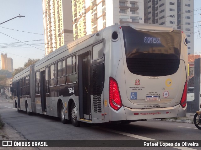 Lirabus 1544 na cidade de São Paulo, São Paulo, Brasil, por Rafael Lopes de Oliveira. Número da foto: #12370958.
